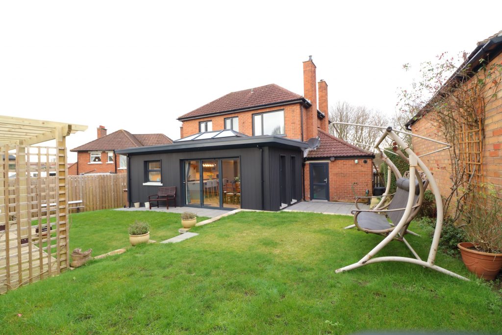 Modern Sunroom Extension - HR Jess Architecture